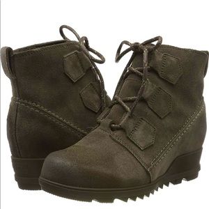 NEW Sorel Bootie Size 8.5 Grey